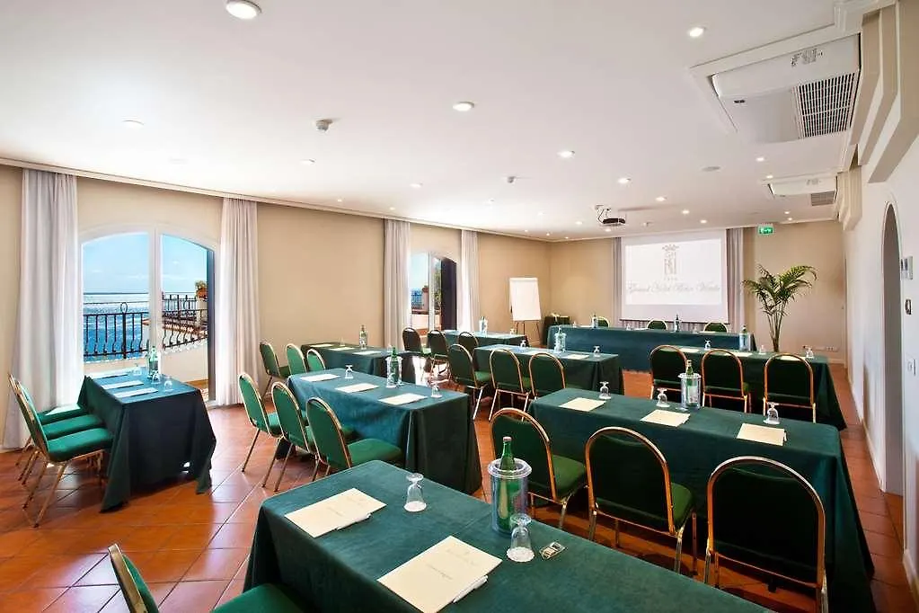 Grand Hotel Baia Verde Cannizzaro 4*,